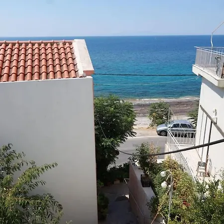 Beautiful Apartment In Plomari Exterior photo