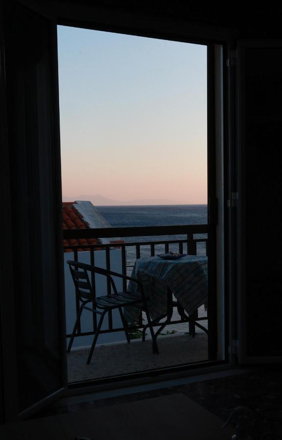 Beautiful In Apartment Plomari